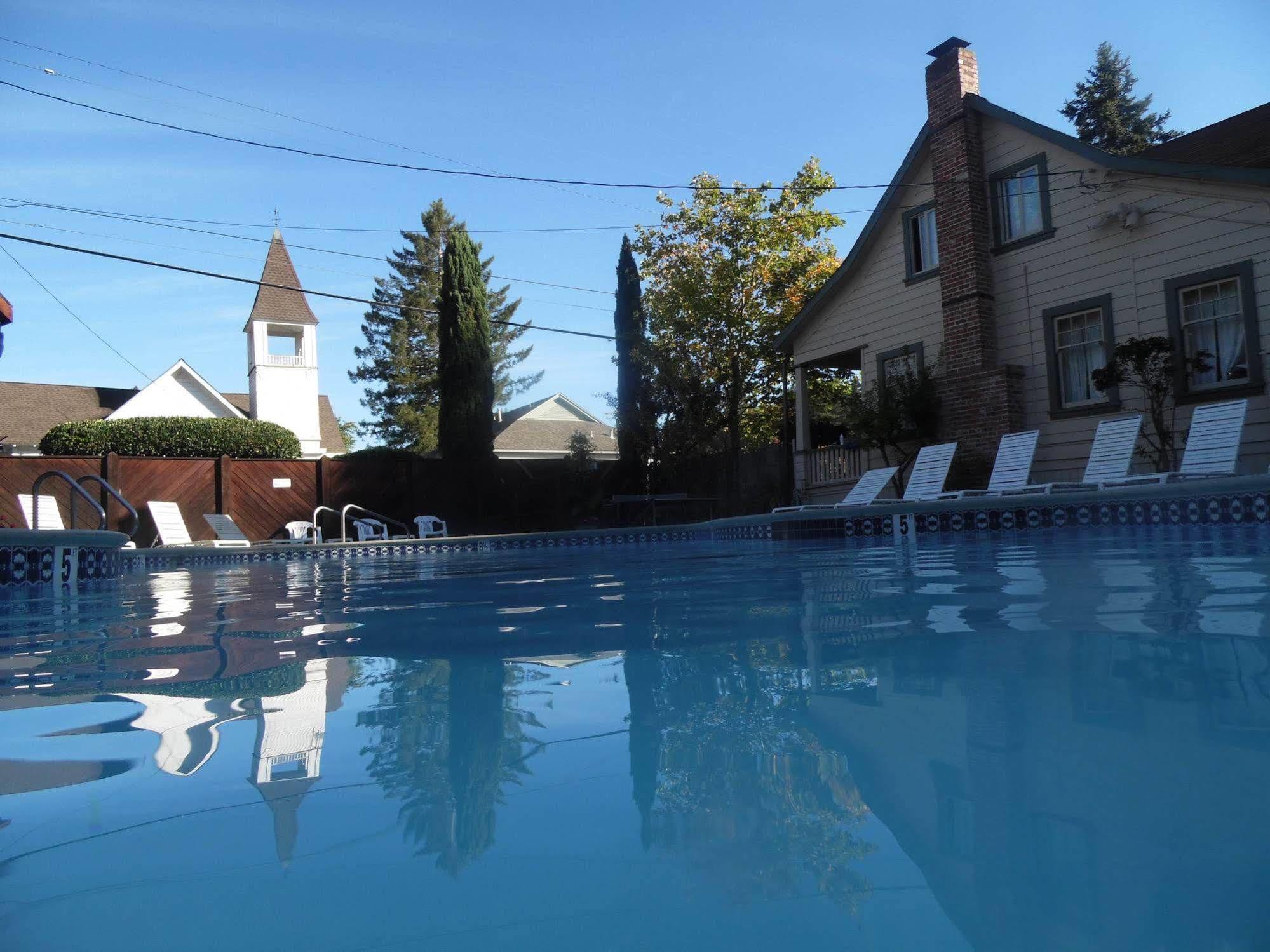 Riverlane Resort Guerneville Exterior foto
