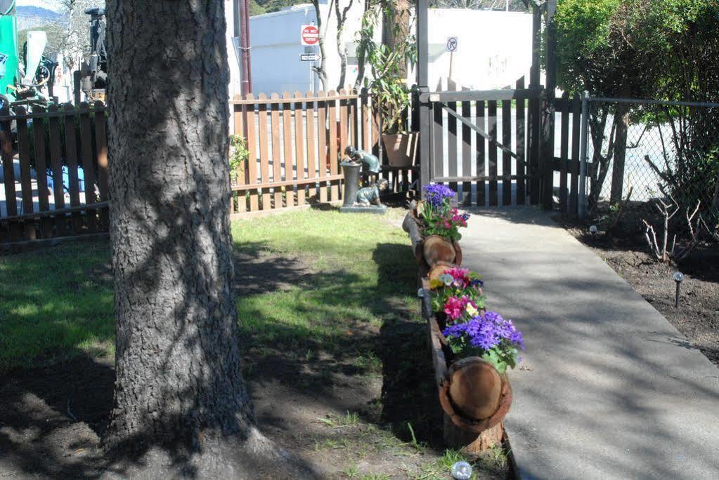 Riverlane Resort Guerneville Exterior foto